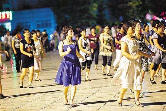 最新广场舞风潮，中国冲冲冲